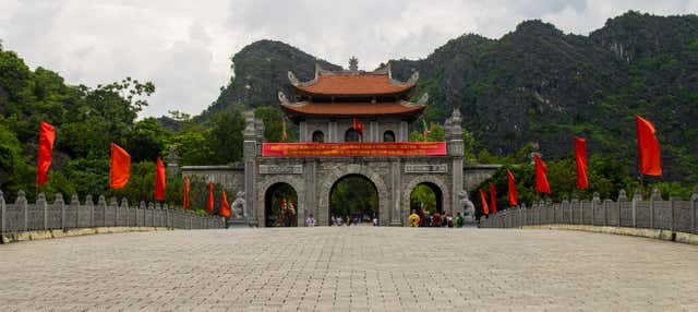Hoa Lu, Mua Cave & Van Long Natural Reserve